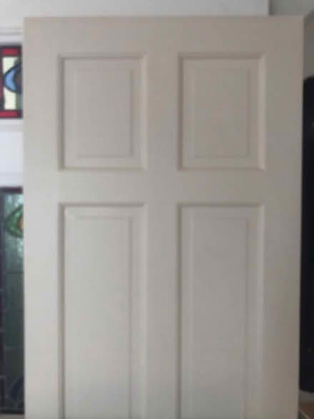 Photo of free INTERNAL DOOR 27inch PAINTED WHITE EXC. COND (Watford Heath WD19) #1
