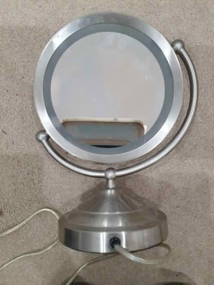 Photo of free Magnifying makeup mirror (GU15) #1