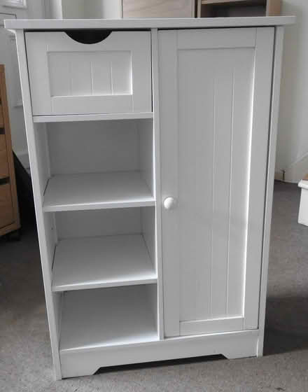 Photo of free White Cupboard Unit (Lower Earley RG6) #1