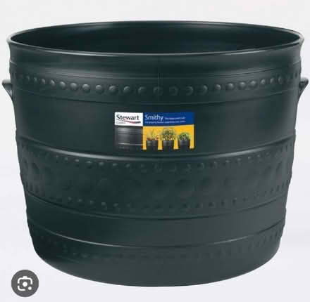Photo of Large tubs for outdoor use on a school yard. (Seaton Delaval NE25) #3