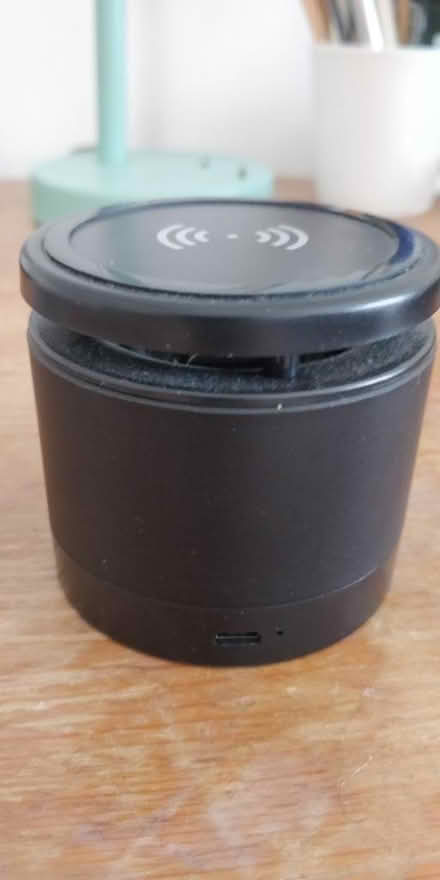 Photo of free Small Bluetooth speaker (Crouch End N8) #2