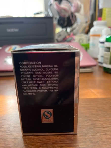 Photo of free Day cream with hyaluronic acid (Bronx - 10471) #2