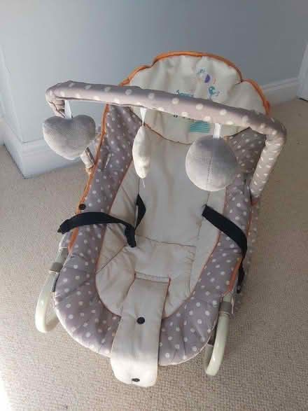 Photo of free Great bouncer w. baby hanging toys (W4) #4