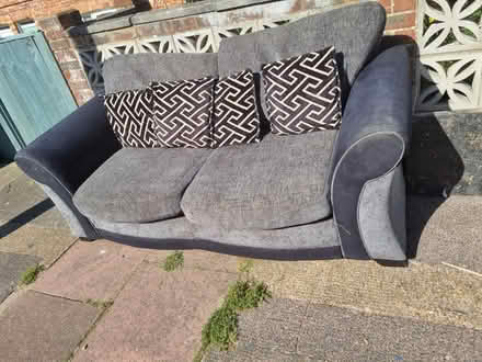 Photo of free Fabric sofa (Coombe road area BN2 4) #3