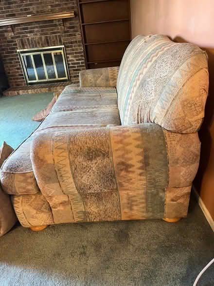 Photo of free Couch/sofa (near Wheeling Rd & Hintz) #4