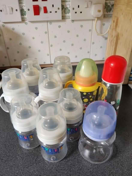 Photo of free Avent baby bottles (Meersbrook S8) #1