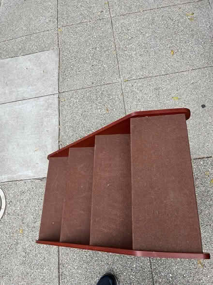 Photo of free Dog step (to get on bed) (Sea Cliff/Richmond) #1