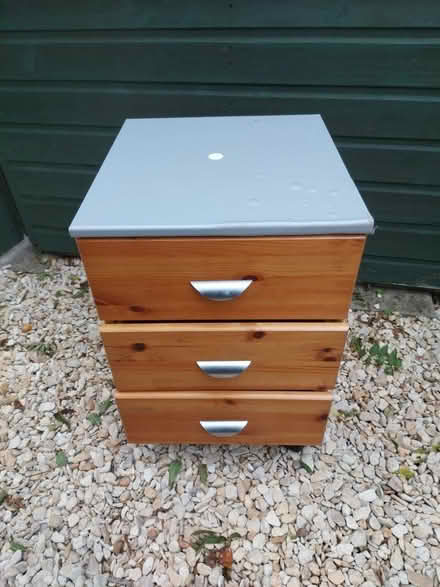 Photo of free Old drawer unit (Walton Manor OX2) #2