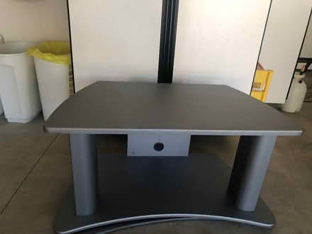 Photo of free Tv stand (Damascus) #1