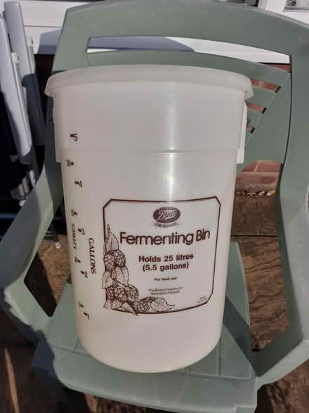Photo of free Fermentation bucket 5.5gl (Stubbington PO14) #1