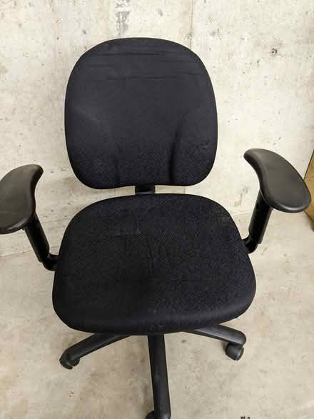 Photo of free Office chair (North Bellevue) #1