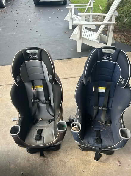 Photo of free 2 car seats (Mount Airy) #1