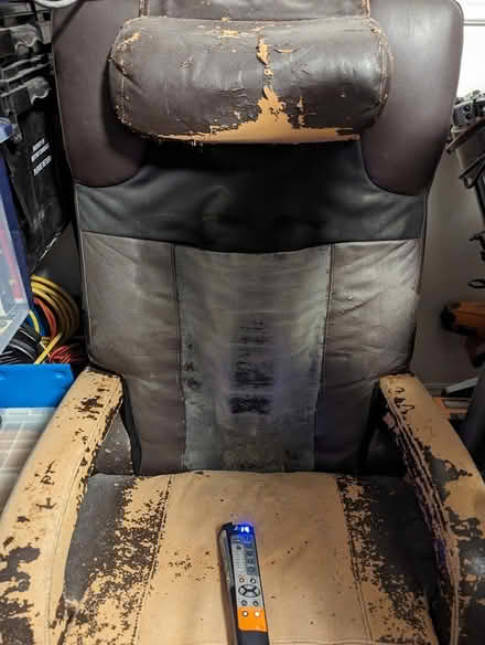 Photo of free Massage Chair with worn leather (Nepean, Tanglewood) #2