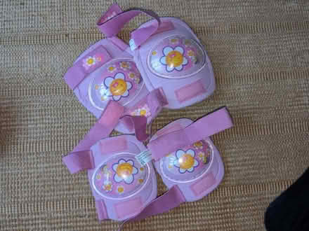 Photo of free Children's knee and elbow pads flowery (Cannon Park CV4) #1