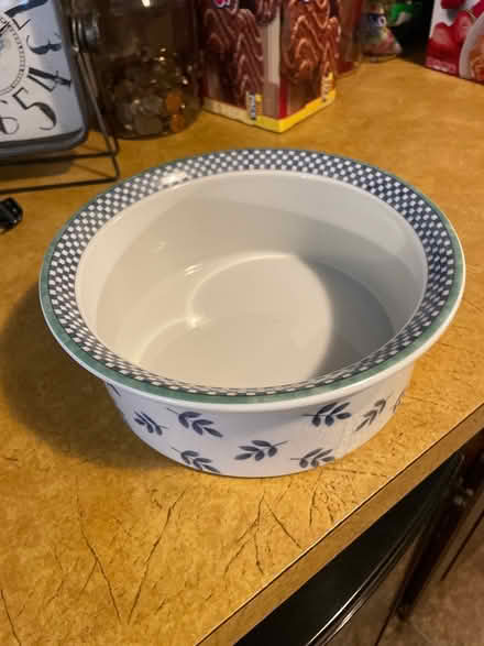 Photo of free Casserole dish (Near Lake Cochituate) #1