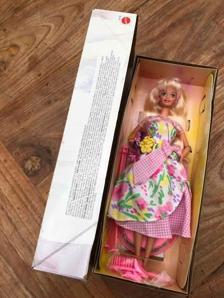 Photo of free Barbie Doll - 1996 Avon Spring Petals New (Coombe KT3) #2