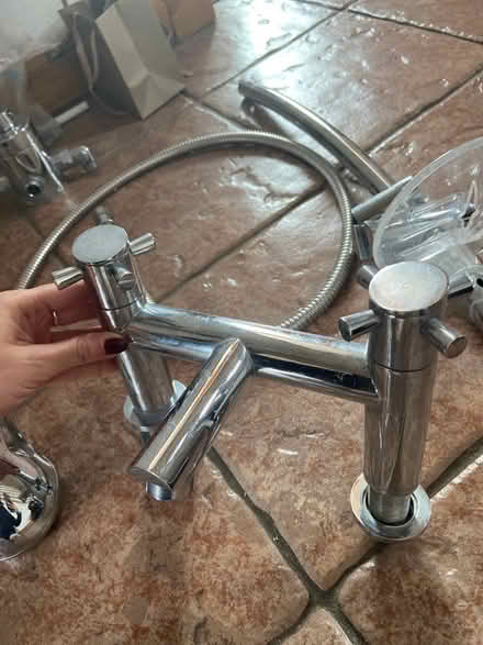 Photo of free Shower items (Kirkintilloch G66) #2