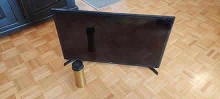 Photo of free Older (2015) Samsung Smart TV (Annex area) #4