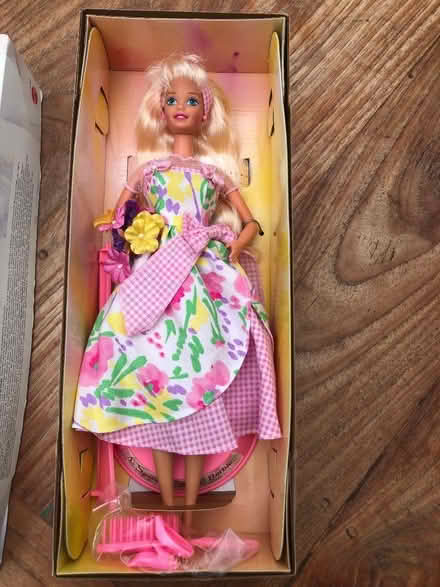 Photo of free Barbie Doll - 1996 Avon Spring Petals New (Coombe KT3) #4