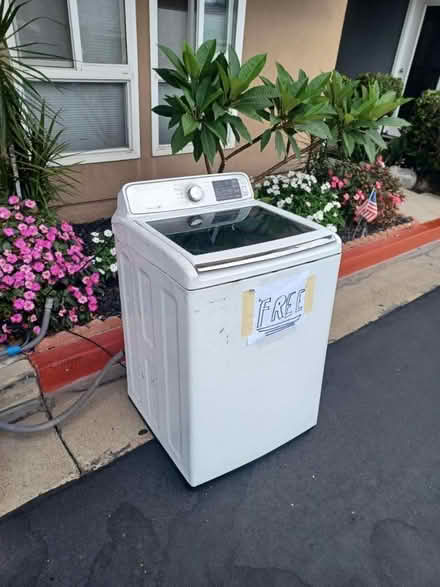 Photo of free washing machine (Overland drive and Flagg Lane) #3