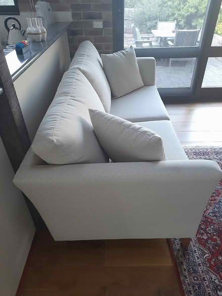 Photo of free sofa (Kambah) #1