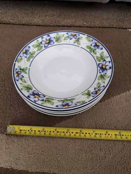 Photo of free Kitchen bowls and dishes (Mickleover DE3) #4