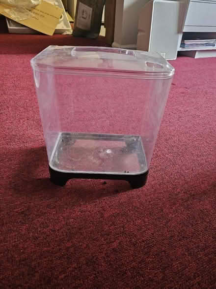Photo of free 10 Gallon Fish Tank (Bloomfield) #2
