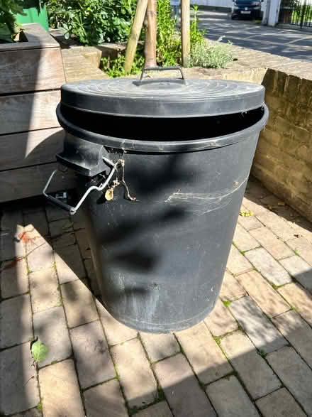 Photo of free Black bin (Highbury Barn N5) #1