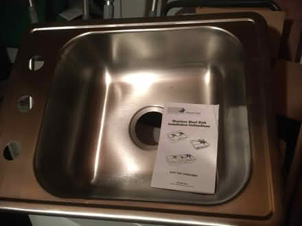 Photo of free sink (Bronx) #1