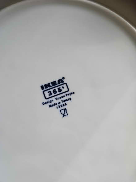 Photo of free 2 plates, 1 chipped (Tower Hill/Shadwell) #4