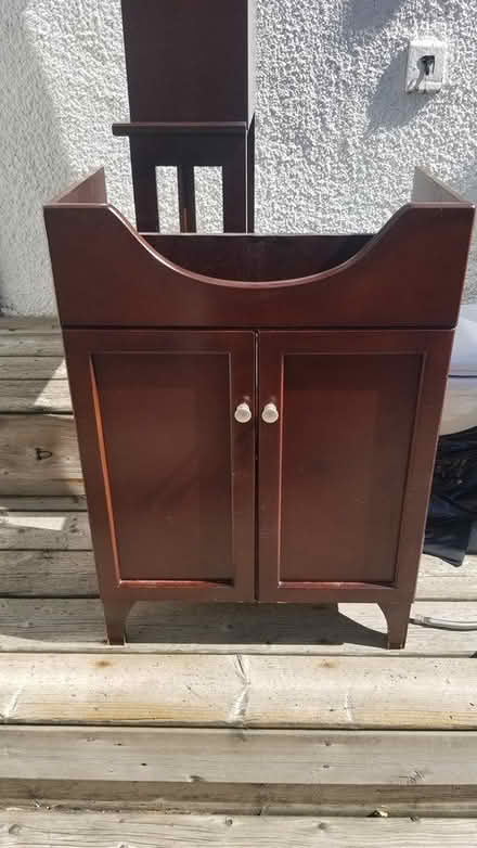 Photo of free Bathroom Fixtures and cabinetry (Overbrook, Ottawa) #2