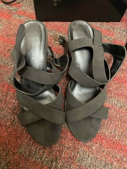 Photo of free shoes (E17) #1
