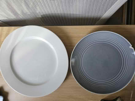 Photo of free 2 plates, 1 chipped (Tower Hill/Shadwell) #1