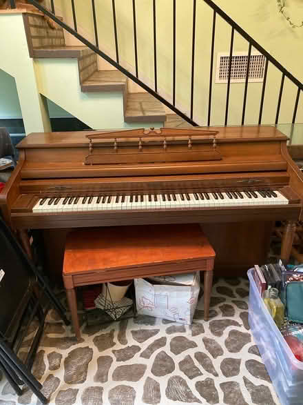 Photo of free Grill, piano,fish tank (Cross plains Tn friendship rd) #2