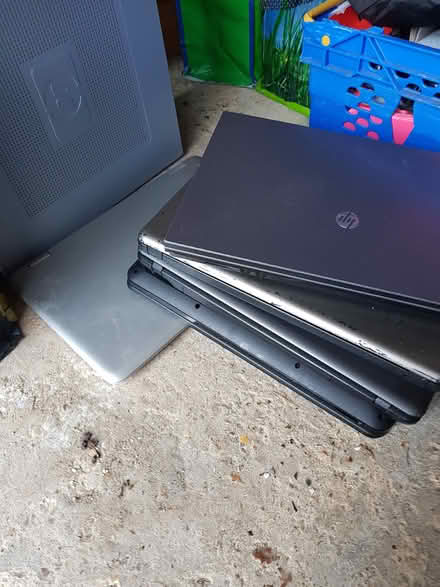 Photo of free 5 old laptops for parts (ME16 Allington) #1