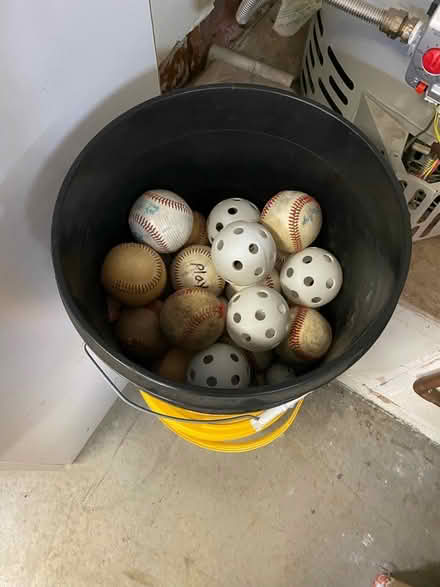 Photo of free Two buckets of balls (South livermore near 84) #1