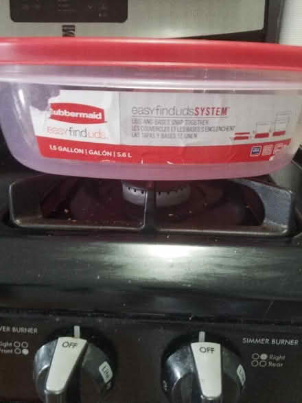 Photo of free Rubbermaid container (Woodley Park) #1