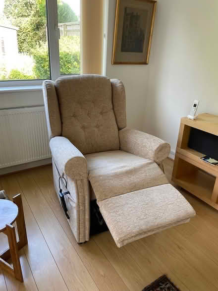 Photo of free Electric Recliner Chair (Abingdon) #2