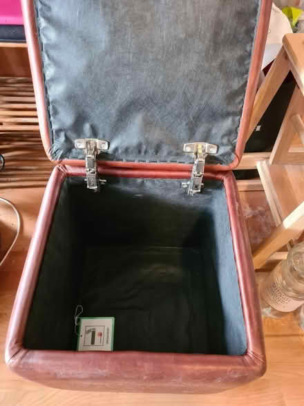 Photo of free Small leather ottoman or storage box (Leith EH6) #2