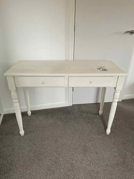 Photo of free Dresser, needs painting/sanding (Wolverhampton) #1