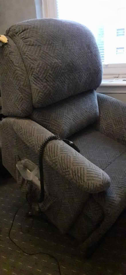 Photo of free Electric Rise & Recline chair (Castlemilk) #2