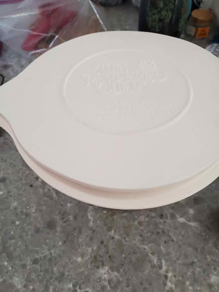 Photo of free glass measuring bowl and spoons (East Longmont) #4