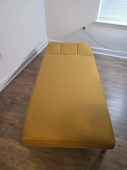 Photo of free Chaise lounge (Frederick) #3