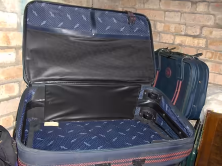 Photo of free Navy Medium Wheeled suitcase (Great Totham CM9) #2