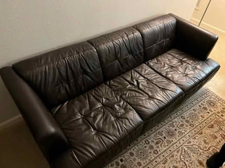 Photo of free Leather couch (Sunnyvale near Seven Seas Park) #1