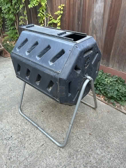 Photo of free Backyard Composter (UCD Med Ctr Sacto) #2