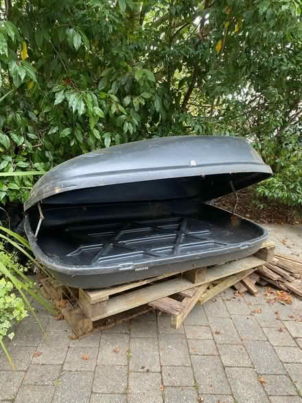 Photo of free Halfords top box (Crawley RH11) #3