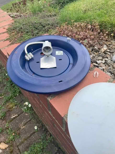 Photo of free ceiling light fitting (Newton Hall DH1) #2