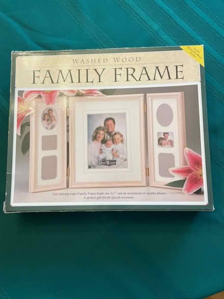 Photo of free Picture frame (South acton) #1