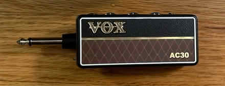 Photo of free VOX Mini Amp (UCD Med Ctr Sacto) #1